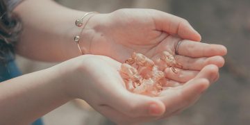 Biomaterials: The Backbone of Regenerative Medicine