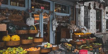 Sustainable Fashion: A Guide to Shopping Smarter and Making a Difference