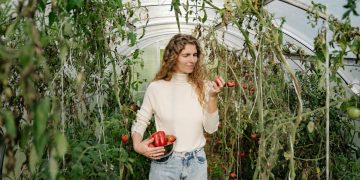 The Role of Biotechnology in Pest-Resistant Crops
