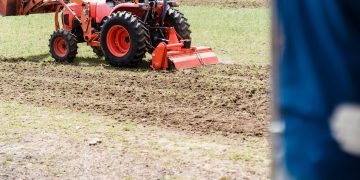 The Benefits and Challenges of No-Till Farming